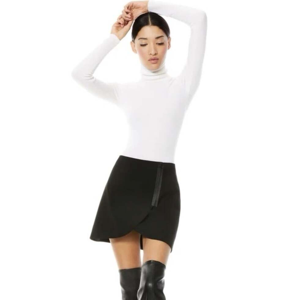 Alice + Olivia Lennon Size Zip Faux Wrap Tulip Hem Mini Skirt Black Size 8